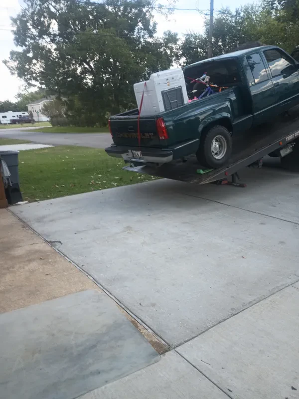 Lindsey's Automotive LLC - photo 2
