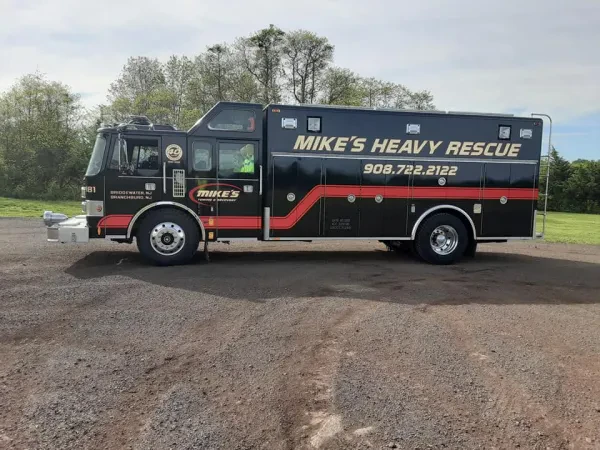 Mike's Towing & Recovery - photo 4