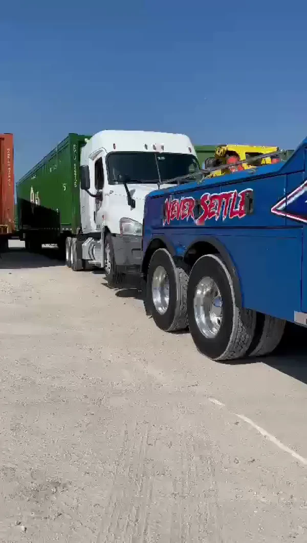 Texas Best Towing & Heavy Duty Wrecker In Houston TX - photo 2