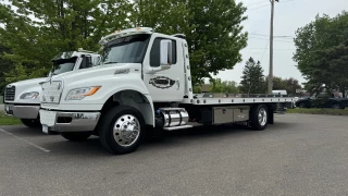 HOOKED UP TOWING & RECOVERY