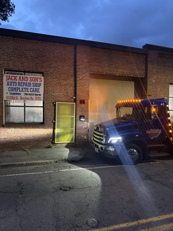 Jack and Sons Towing - photo 2