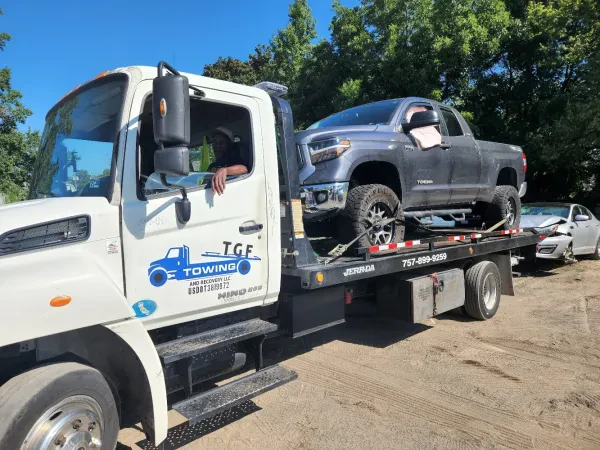 TGF Towing and Recovery LLC - photo 2