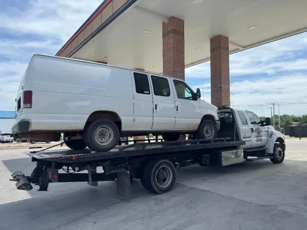 Sergios Towing Service - photo 2