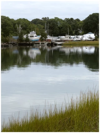Bert's Boat Yard-Marina