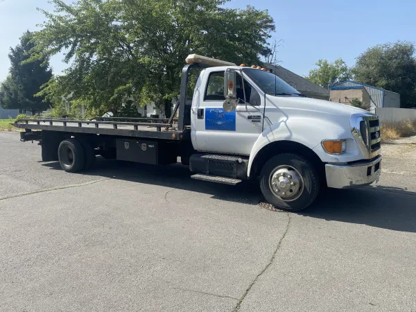 B&R Towing and Recovery - photo 3
