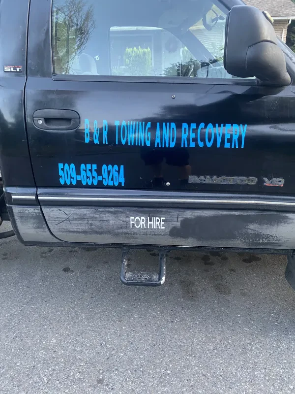 B&R Towing and Recovery - photo 4
