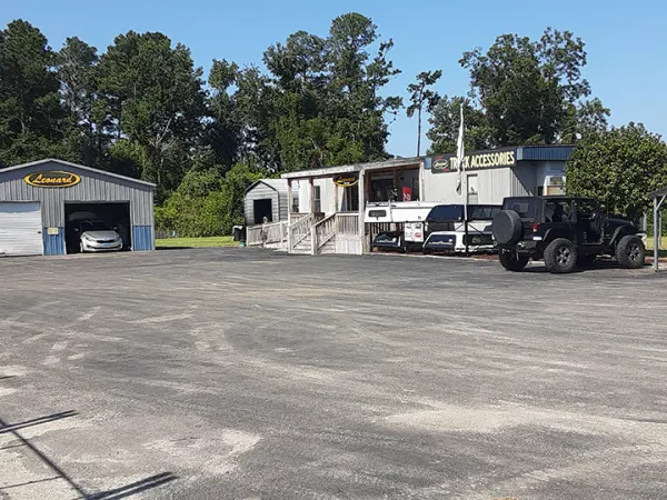 Leonard Truck Outfitters - photo 4