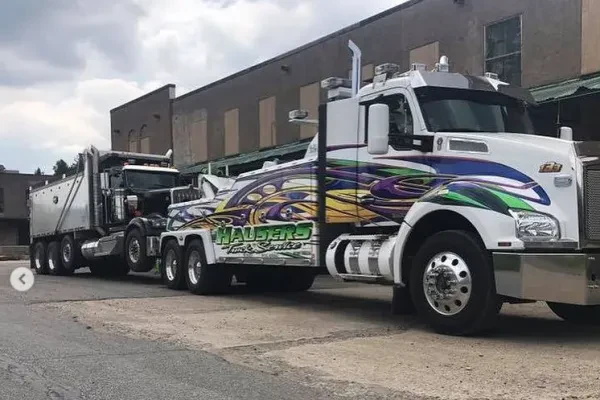 Hauser's Truck Service - photo 2