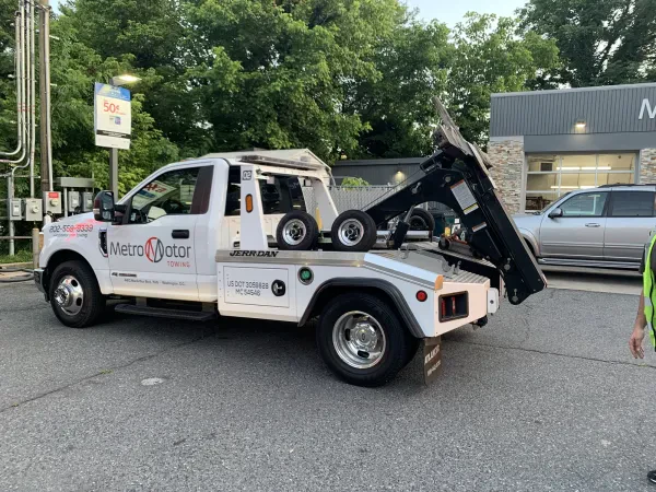 Metro Motor Towing - photo 4