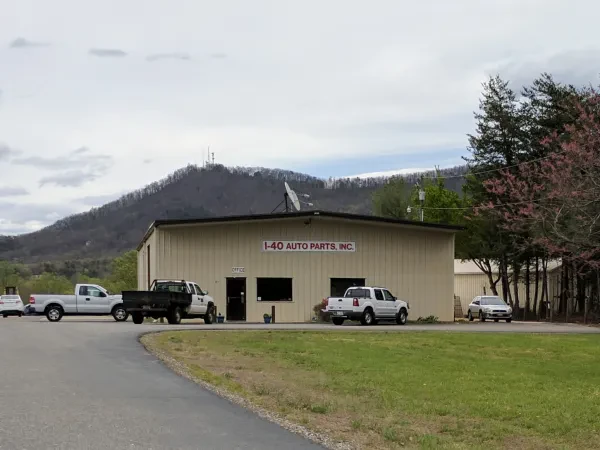 I-40 Used Auto Parts - photo 2