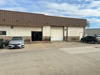 VVV Auto Parts Inc