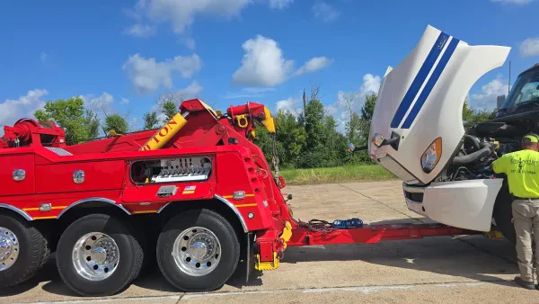 Elite Service Recovery & Towing - photo 4