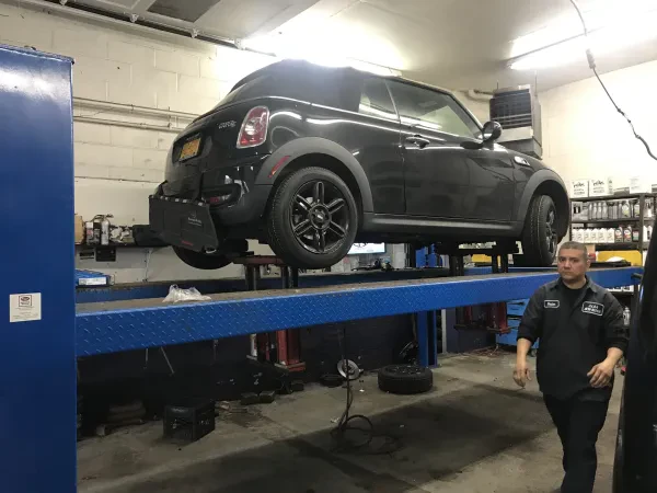 Carlos Alba Auto Repair - photo 2