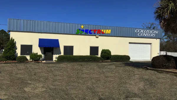 Spectrum Collision Center - photo 4