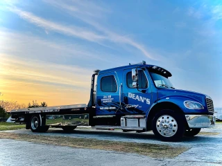 Dean's Towing & Recovery