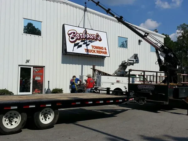 Barbour's Towing & Truck Repair - photo 4
