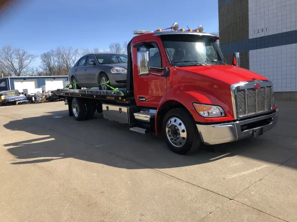Goodyear Heights Towing - photo 3