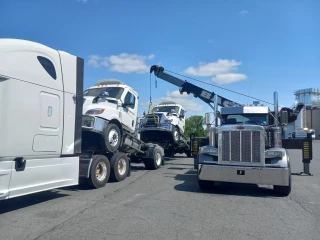 Bach Towing
