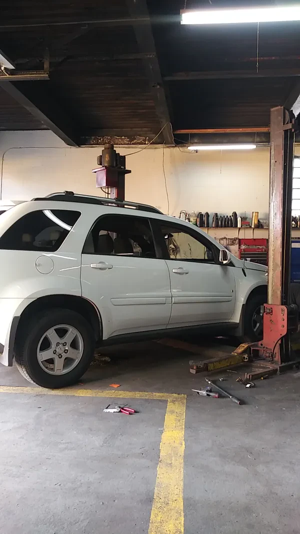 Dario Towing Auto Repair - photo 2
