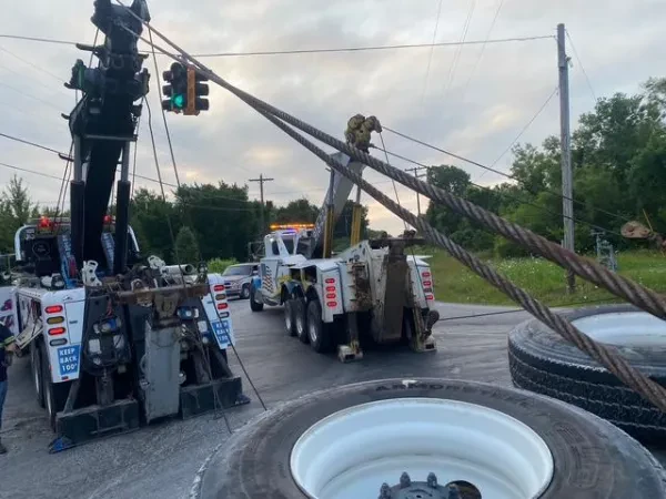 A & W Towing - photo 4