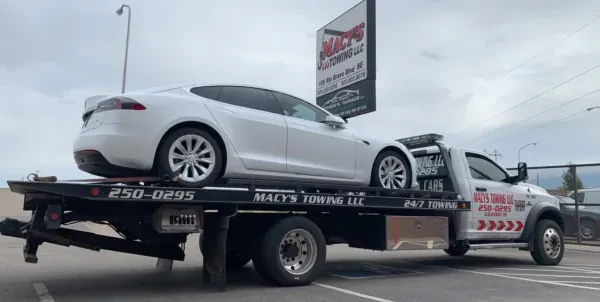 Macy's Towing LLC - photo 2