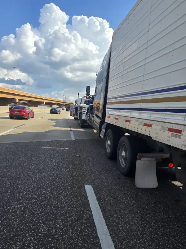 TEXAS TOWING INC. - photo 2