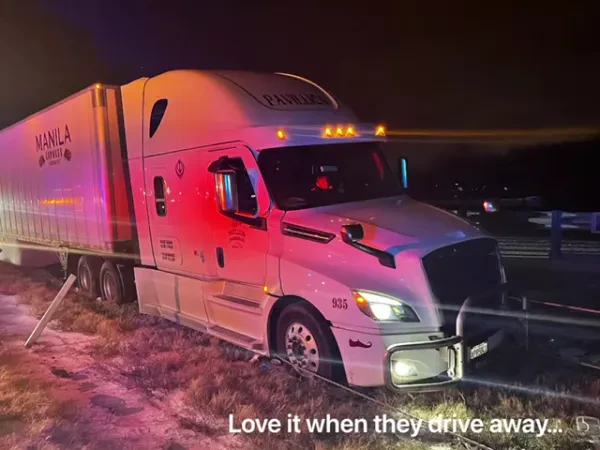 4AM Towing & Recovery Heavy Duty Towing - photo 2