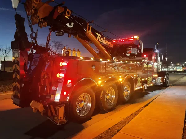 4AM Towing & Recovery Heavy Duty Towing - photo 4