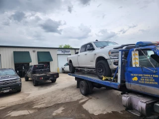 The Right Hook Towing and Roadside