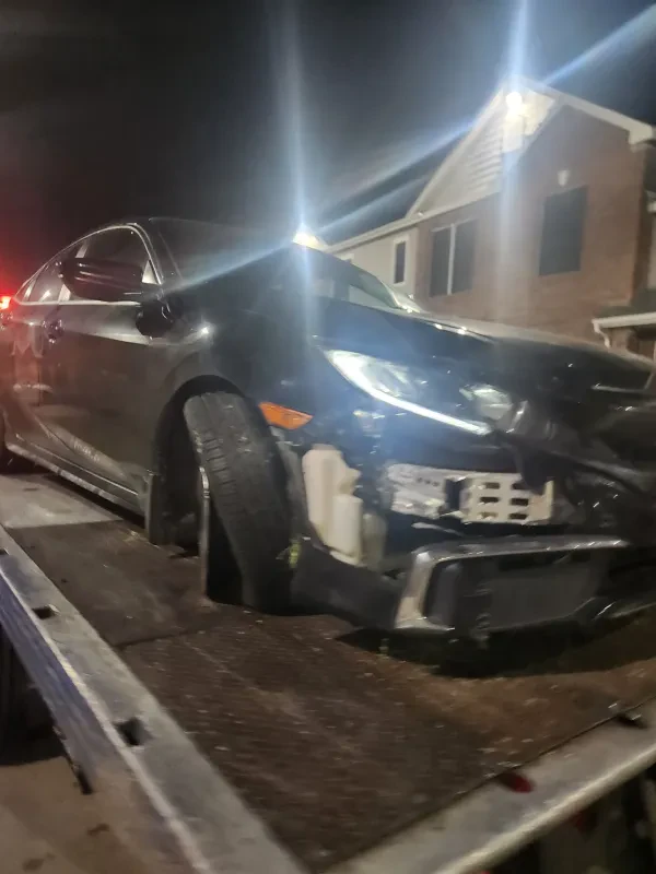 The Right Hook Towing and Roadside - photo 2