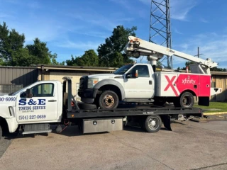 S & E Towing Service