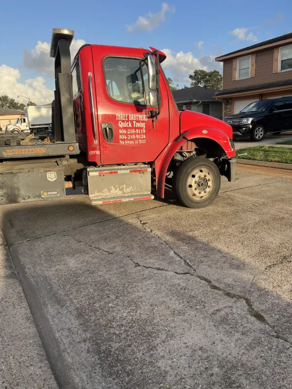 S & E Towing Service - photo 3