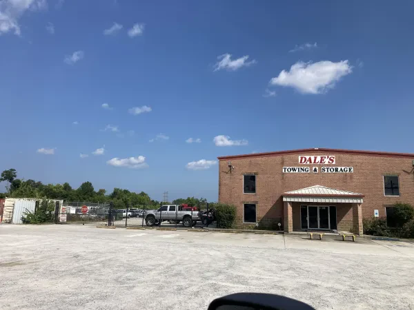 Dale's Towing & Storage - photo 3