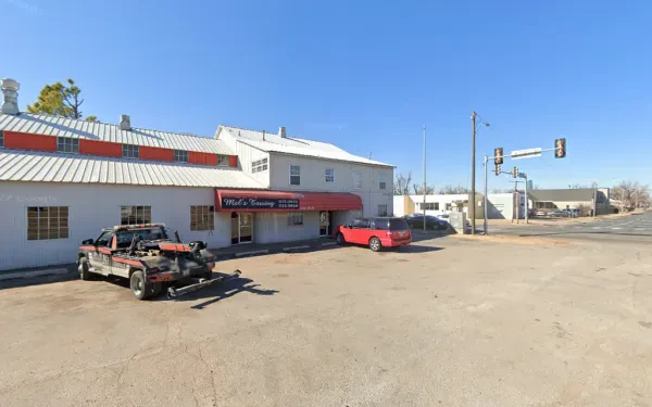 Mel's Towing - photo 3
