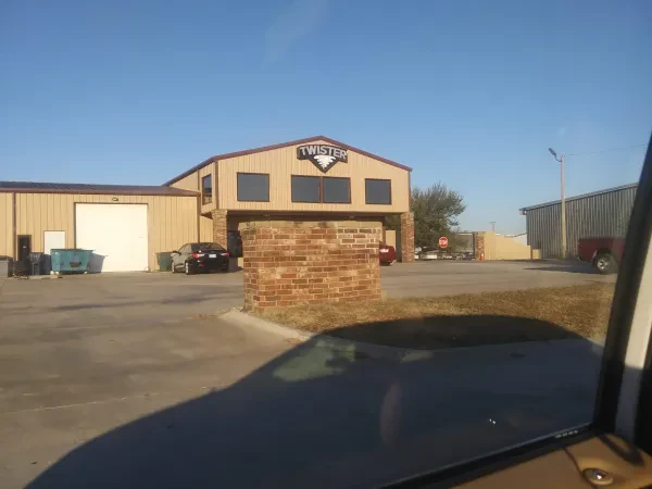 Twister Towing Service - photo 2