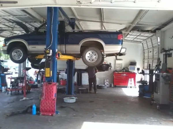 Alston's Automotive - photo 2