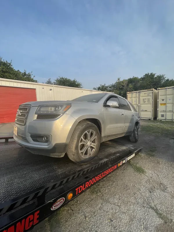Chacon Towing & Roadside Assistance - photo 3