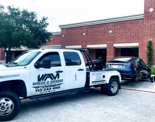 WreckAmended Houston 24/7 Towing - photo 2