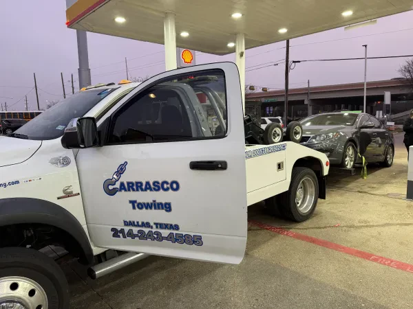 Carrasco Towing - photo 2