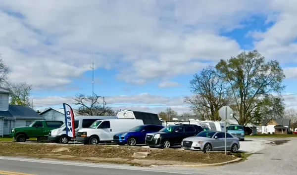 Old National Auto Sales - photo 2