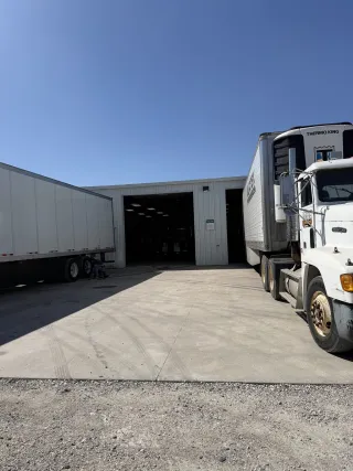 Tony's Tire, Truck & Towing