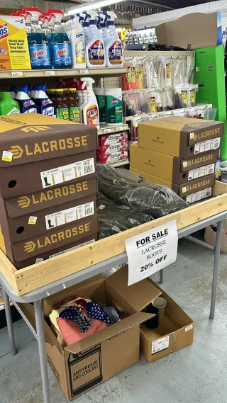 Auto Parts Center & Hardware