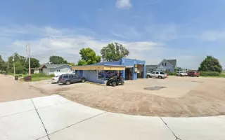 Larry's Service center