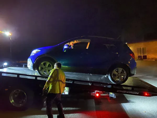 Emerald Towing & Auto Care LLC - photo 3