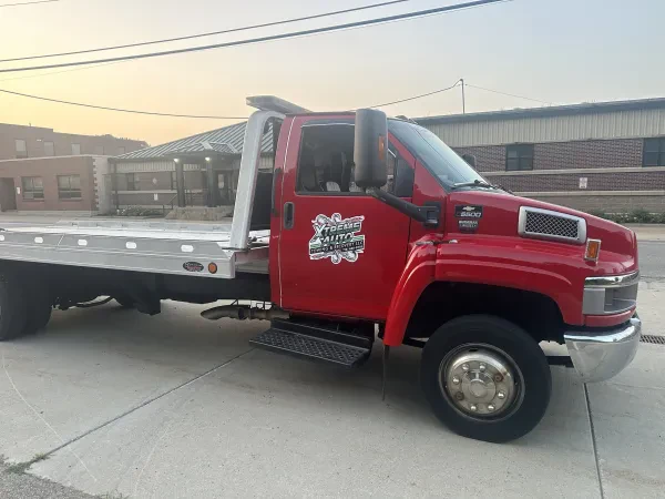 Xtreme Auto Towing & Recovery LLC - photo 2