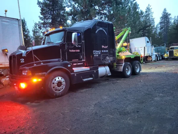 High Lakes Towing & Recovery - photo 4