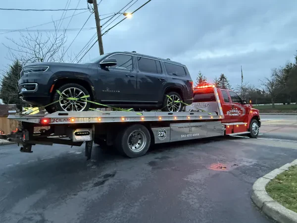 Roseburg Towing - photo 3