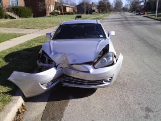 Slims Towing Service - Tow Truck JunkYard in Lexington (KY) - photo 3