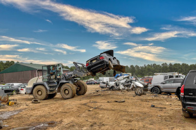 Jays Junk Cars JunkYard in Lakewood Township (NJ) - photo 4