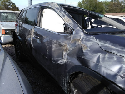 888 Tows JunkYard in North Charleston (SC) - photo 4